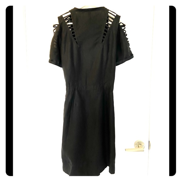 EDUN Button up Linen Dress with leather belt - Picture 2 of 4